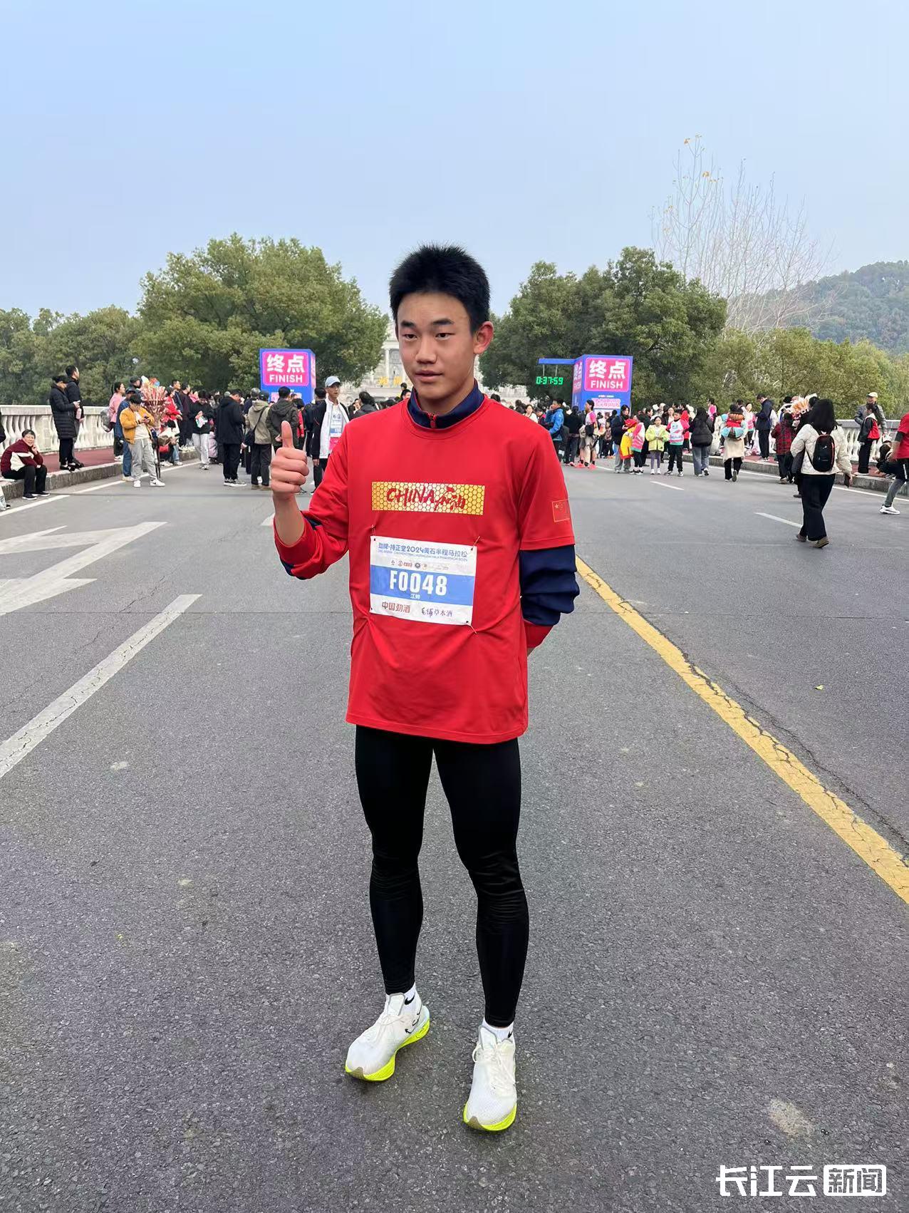 马拉松热身赛掀起高潮，荆楚旋风队翻盘皖南麒麟队，战至最后一刻——锋线火力回暖的简单介绍