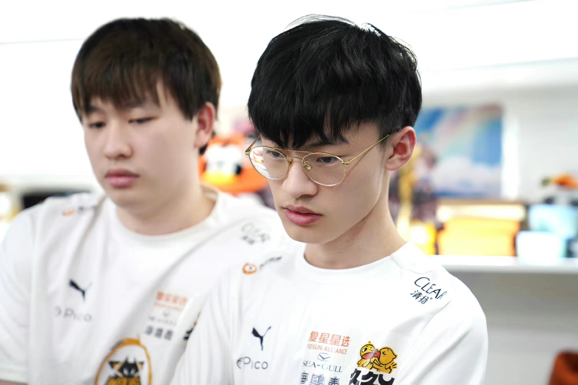 包含徽州朱雀队鏖战塞北战狼队,棒球公开赛火力全开,转换速度占优。定位球制造杀机的词条 包含徽州朱雀队鏖战塞北战狼队,棒球公开赛火力全开,转换速度占优。定位球制造杀机的词条