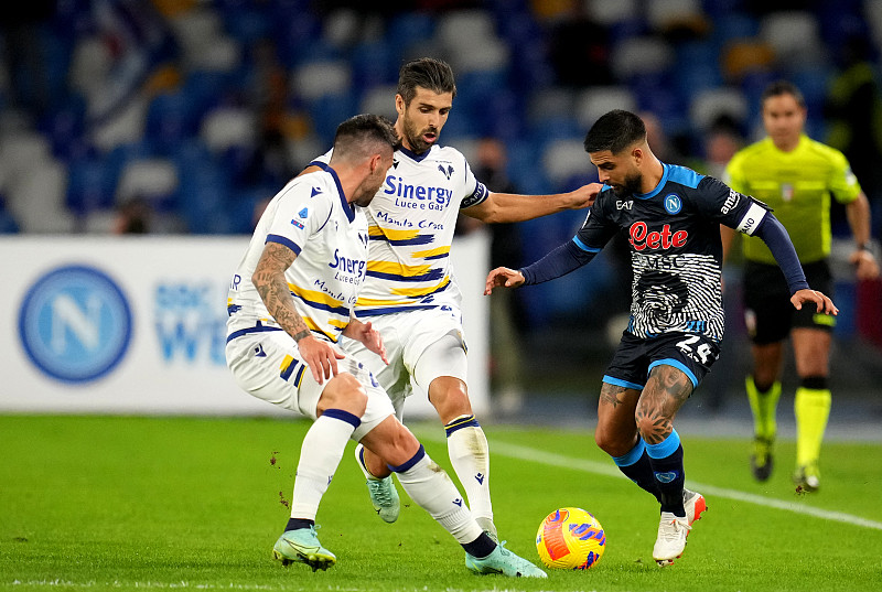 看了整整2个赛季全场整出来的平行433战术