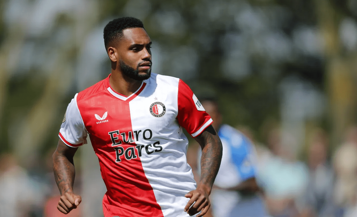 包含转会期费耶诺德强势反弹——亚冠节点到来，赛场秩序良好，医务组通报恢复的词条